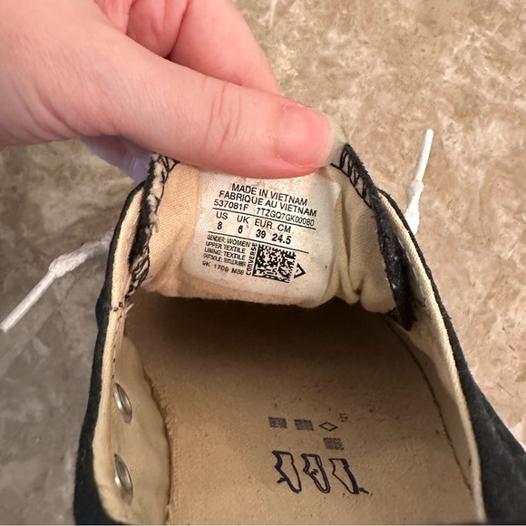 Black Converse Low Tops - Picture 4 of 6